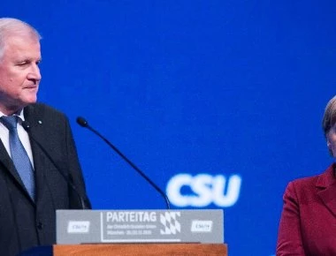 Η Α.Μέρκελ απέρριψε το τελεσίγραφο των 72 ωρών του Μ.Ζεεχόφερ - Διασπάται η γερμανική κυβέρνηση